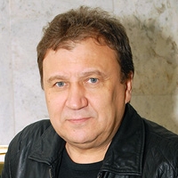 Анатолий Полотно